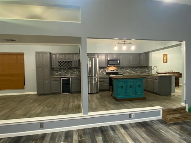 Foto del edificio - 12218 Treeview Ln