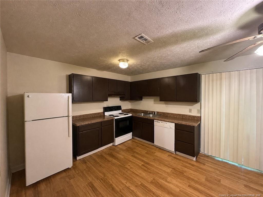 Building Photo - 5876 Aftonshire Dr