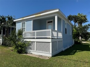 Building Photo - 801 St Marys Blvd