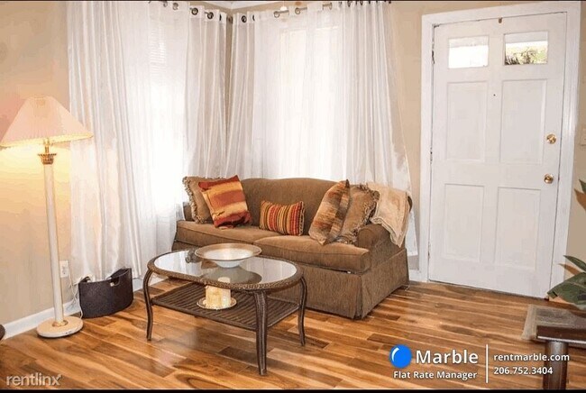 Foto del edificio - 2 br, 1 bath House - 849 W Brevard St