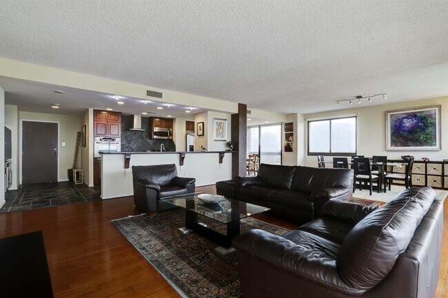 Foto del edificio - 49 Briar Hollow Ln