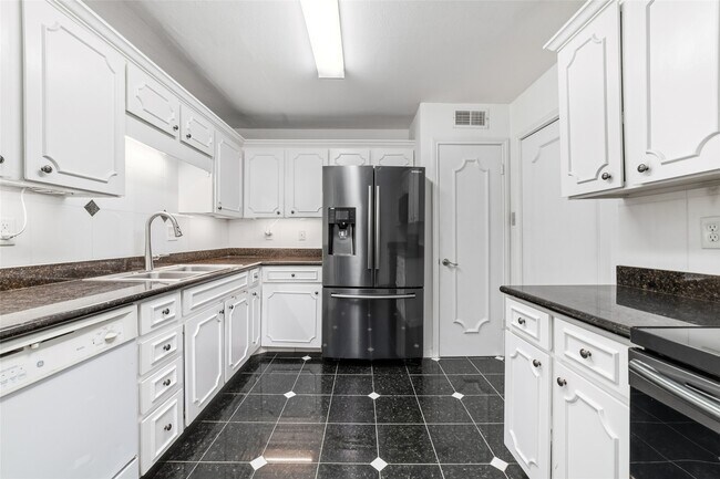 Building Photo - 5050 Ambassador Way