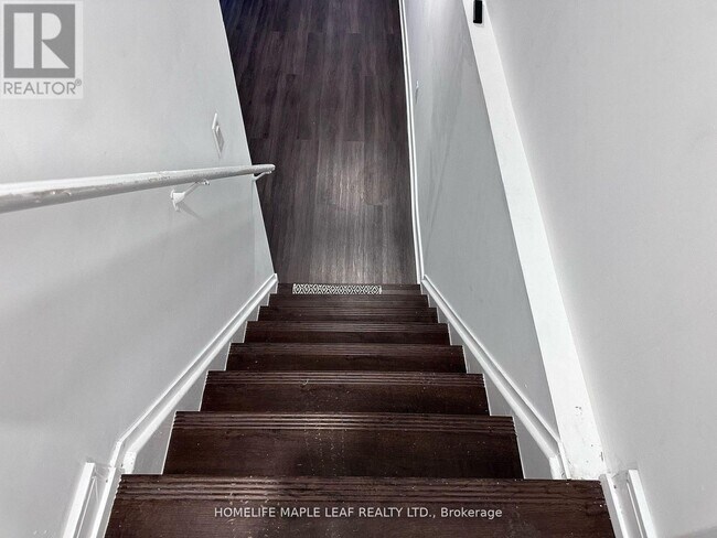 Building Photo - 1174 Enchanted Crescent