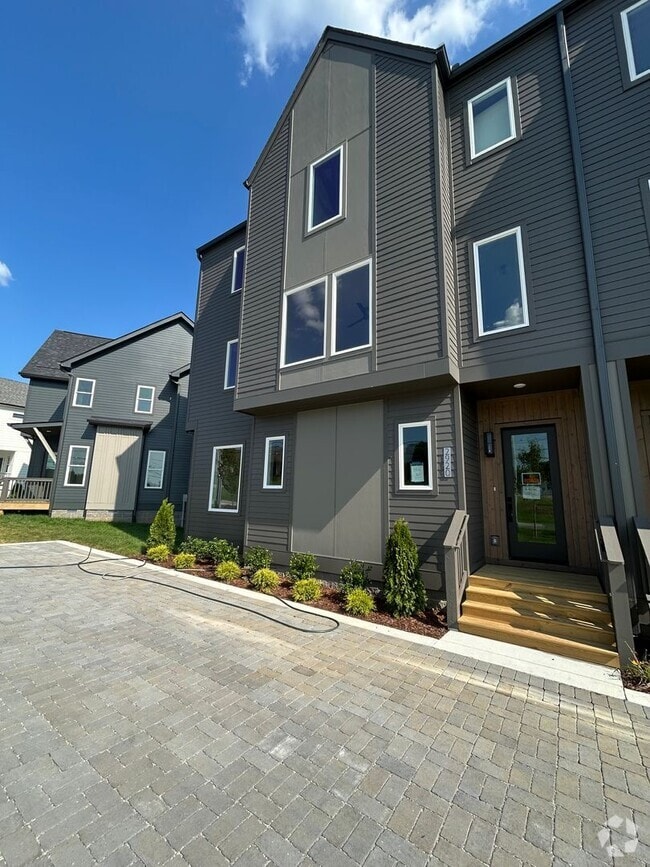 Building Photo - 2920 Stokers Ln