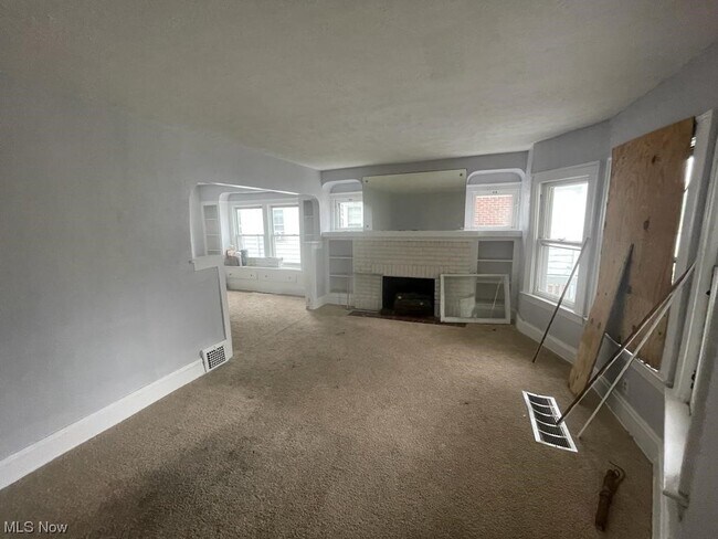 Building Photo - 3790 E 146th St