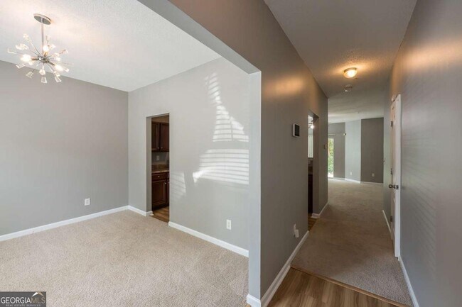 Foto del edificio - 1740 Broad River Rd