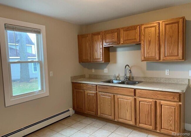 Building Photo - 20 Ensley St