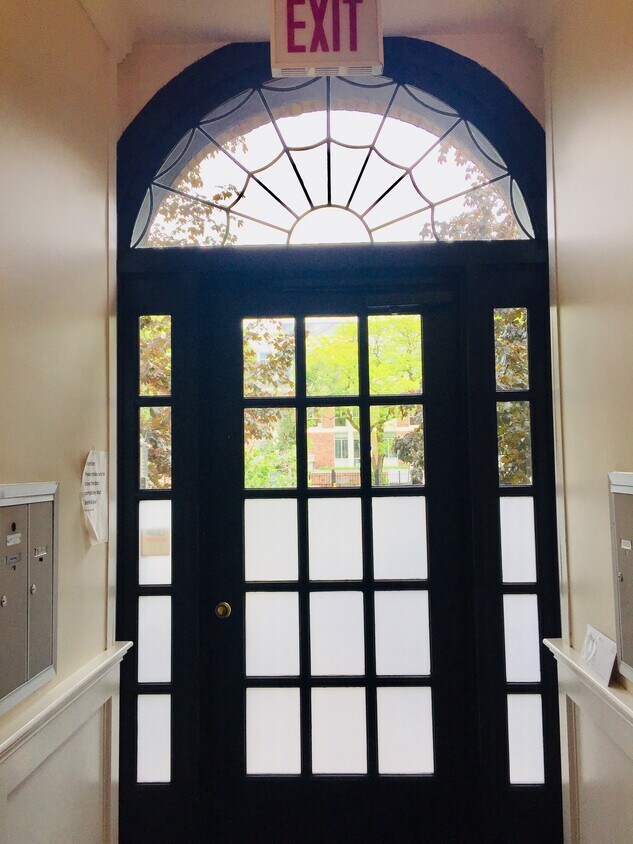 Foto principal - 2220 N Sedgwick St