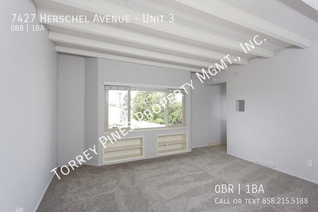 Foto del edificio - 7427 Herschel Ave