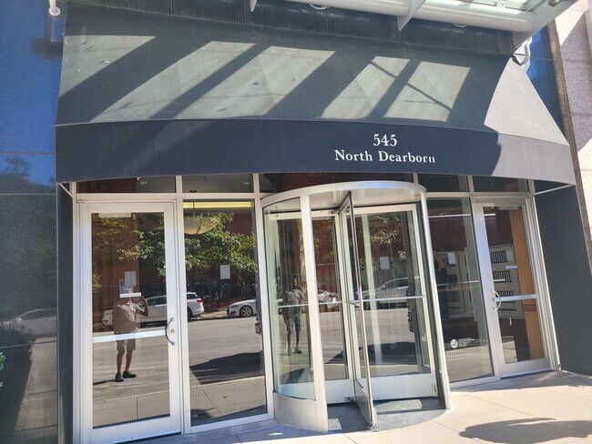 Foto del edificio - 545 N Dearborn St