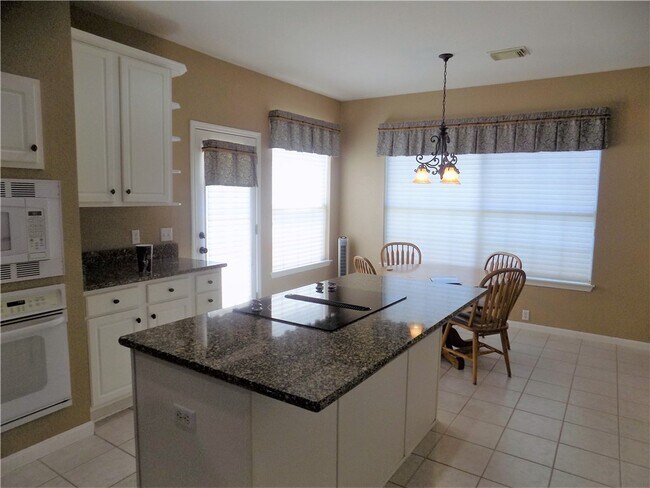 Building Photo - 8401 Sweetness Ln