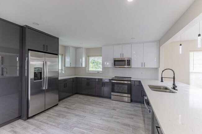 Foto del edificio - 1412-1414 SE 6 Ave