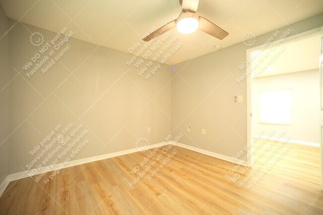 Foto del edificio - 4811 N 30th St