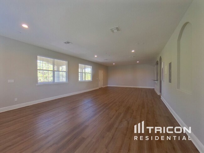 Foto del edificio - 606 Marigold Rd