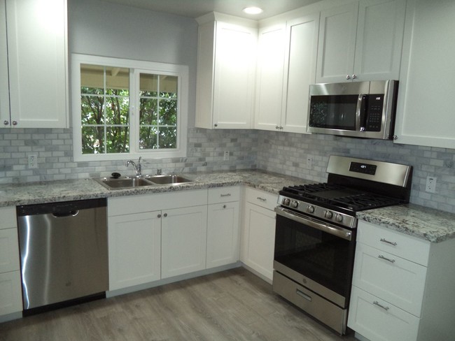 Building Photo - 3045 Freeport Blvd