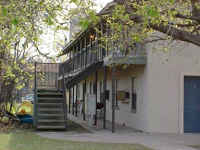 Building Photo - Elm Place Apartments