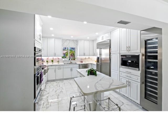 Foto del edificio - 1400 NE 103rd St