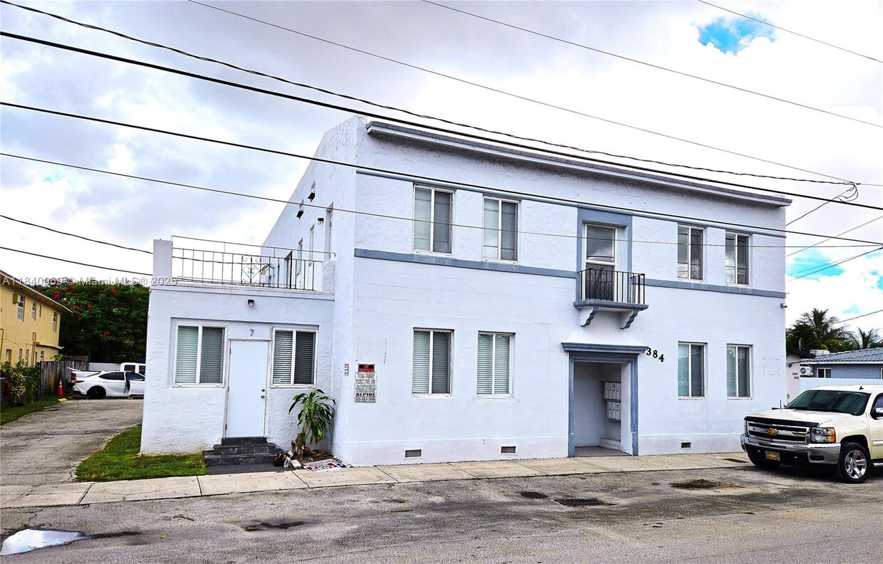 Primary Photo - 384 Tamiami Canal Rd