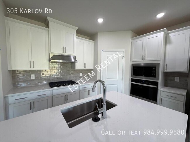 Building Photo - 305 Karlov Rd