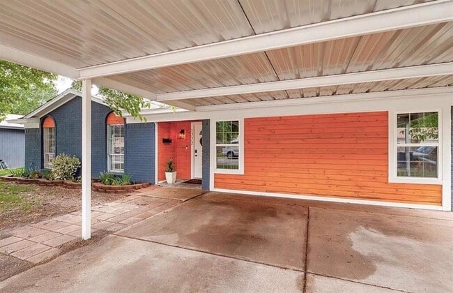 Building Photo - 1772 Americana Blvd