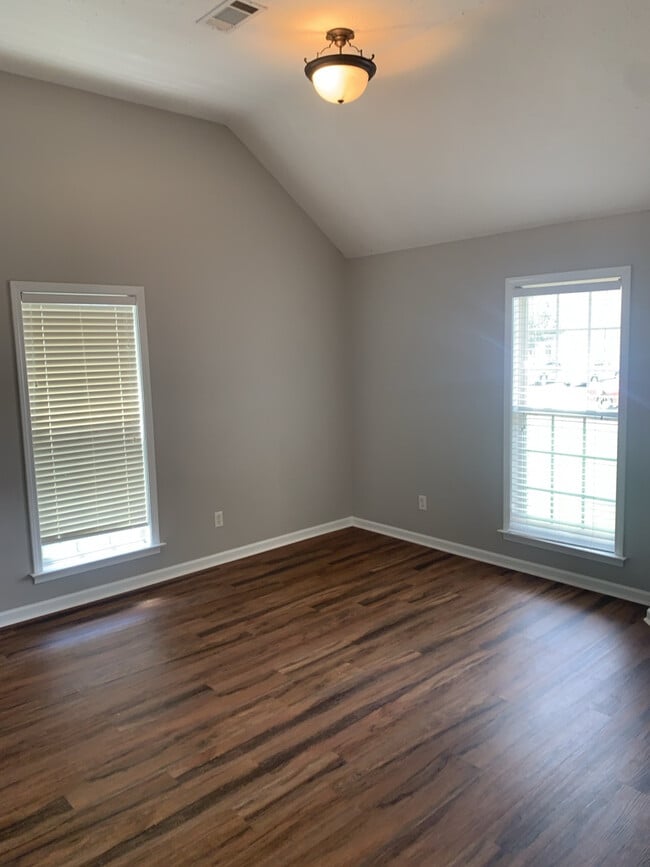 Building Photo - 106 Old Prestwick Ct