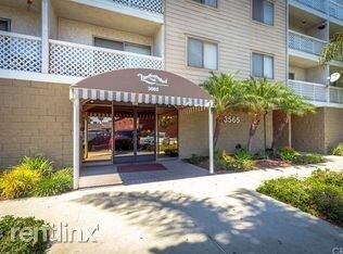 Primary Photo - 3565 Linden Ave