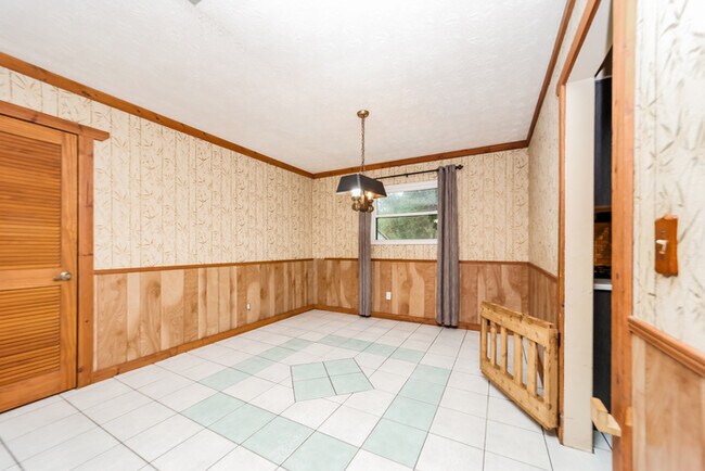 Foto del edificio - 3-Bedroom Home with Two-Car Garage