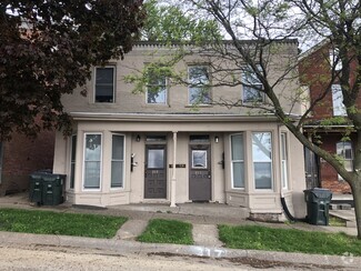 Building Photo - 319 W 2nd St