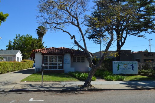 Building Photo - 261 Church Ave