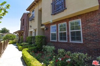 Building Photo - 28562 Herrera St