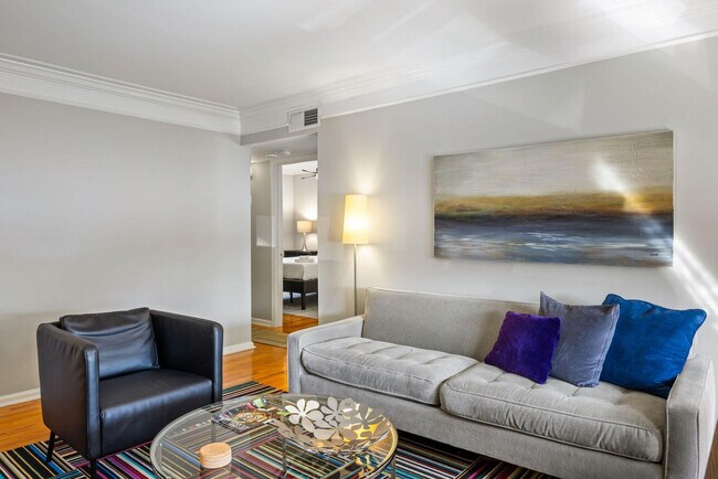 Foto del edificio - 15 Standish Ave NW