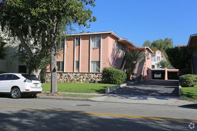 Foto del edificio - 1233-1237 E Wilson Ave