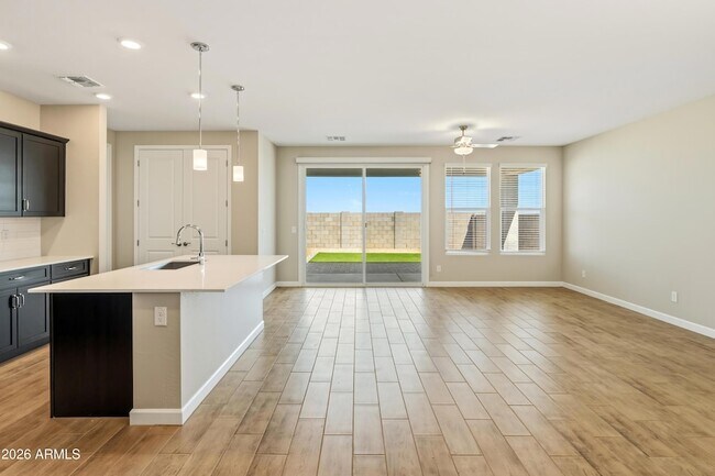 Foto del edificio - 26723 N 167th Ave