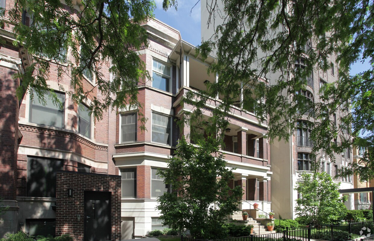 Building Photo - 5417-5419 S Cornell Ave