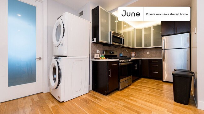 Building Photo - Room in Shared 3 bed/1 bath home