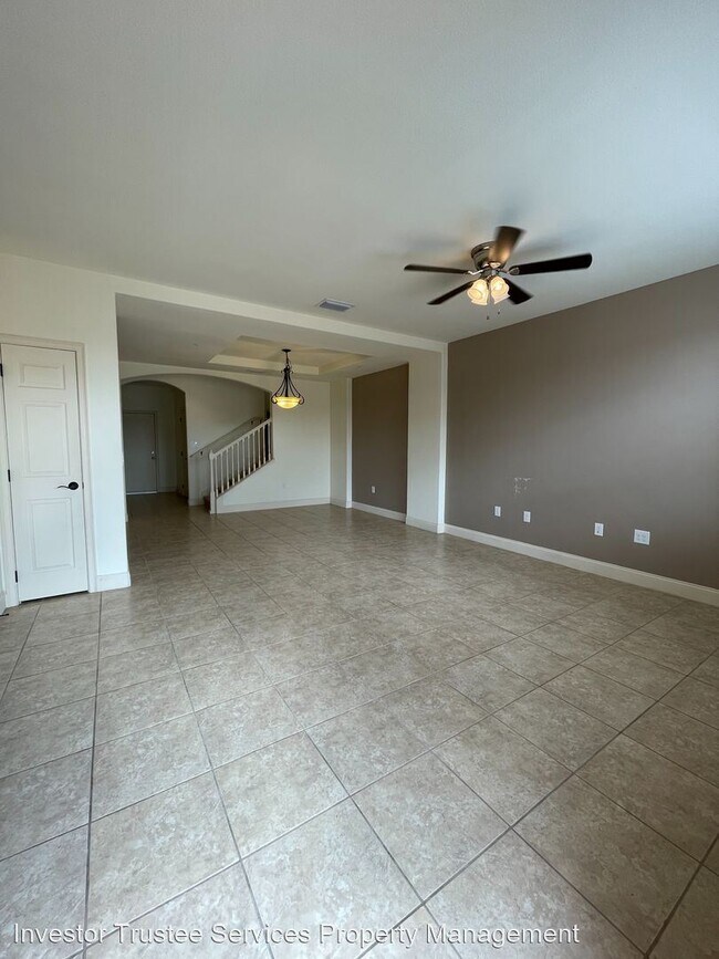 Building Photo - 4 br, 3.5 bath House - 2386 Bella Vista Dr