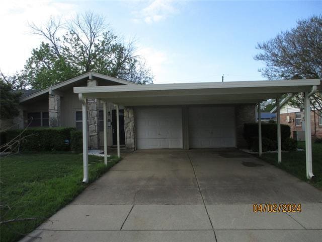 Building Photo - 209 Straw Rd
