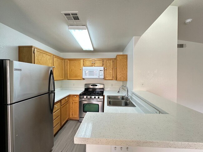 Foto del edificio - Angel Point Condo Ii Amd