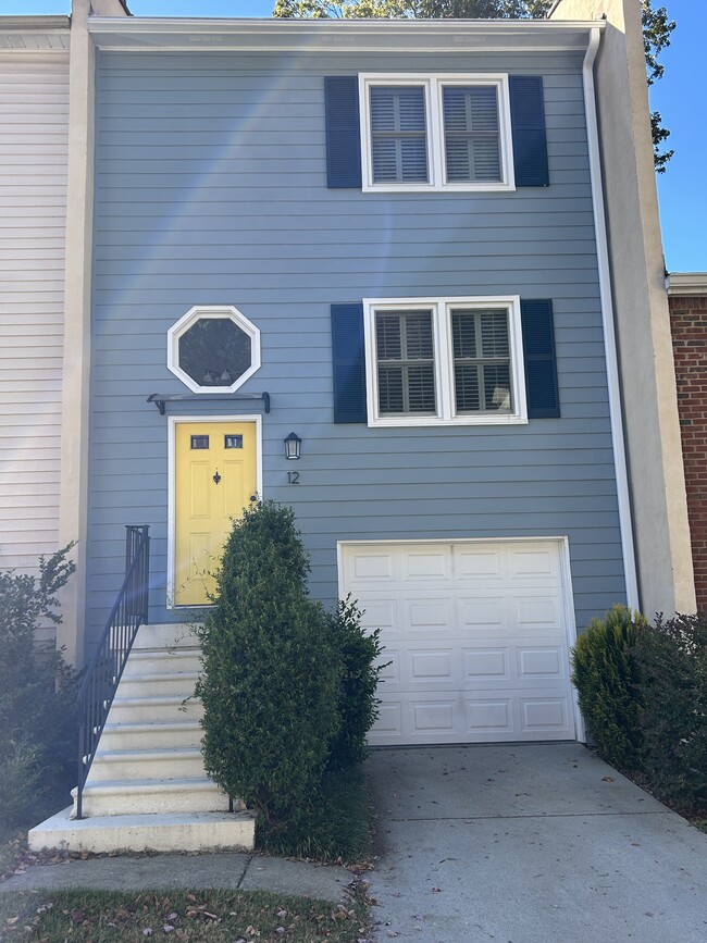 Building Photo - 222 Forkner Dr
