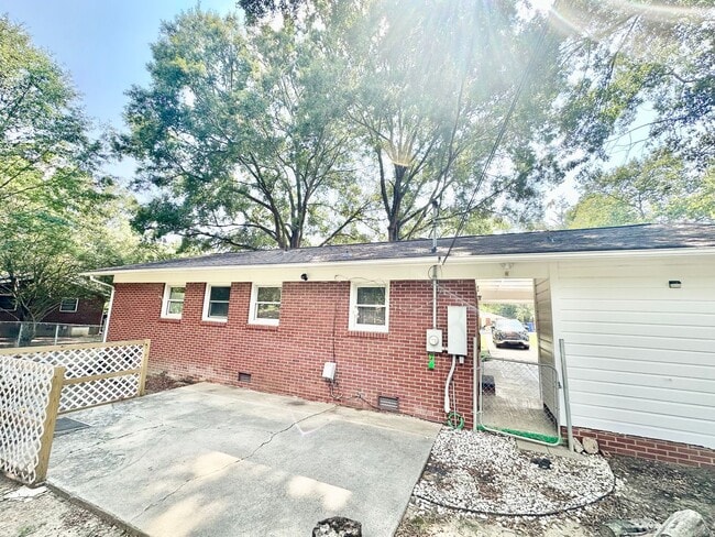 Building Photo - 1644 Nicholson Ave