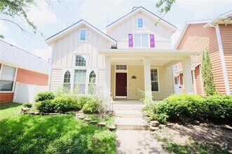 Building Photo - 1821 Forsythe Dr