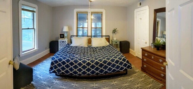 Foto del edificio - 1417 Jefferson St NE