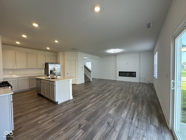 Building Photo - 5730 Fire Opal Wy