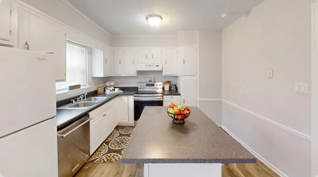 Foto del edificio - 1309 W Meadowview Rd