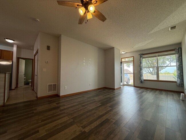 Foto del edificio - 14649 Sapphire Way