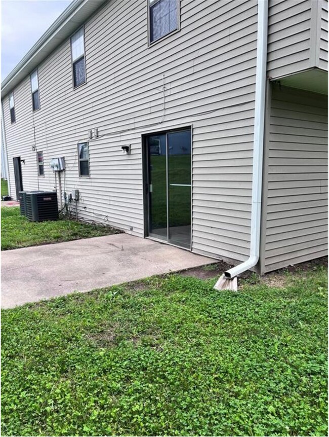 Foto del edificio - 419 Spring Ave