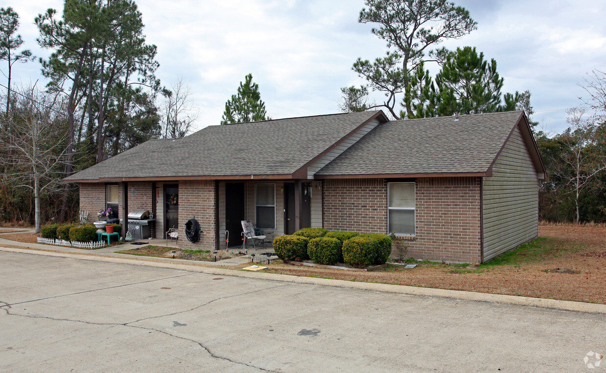 Primary Photo - Magnolia Place Apartments