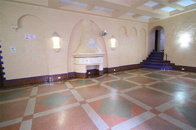 Foto del edificio - 3100 Brighton 3rd St