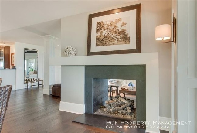 Building Photo - WATER FRONT IN HILTON HEAD PLANTATION