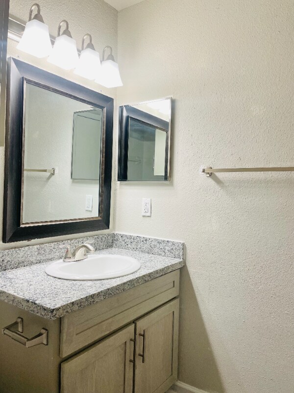 Building Photo - 12221 Fleming Dr